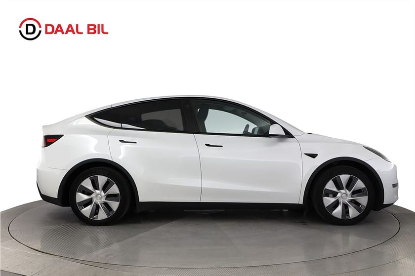 Bild 5 av Tesla Model Y Long Range AWD