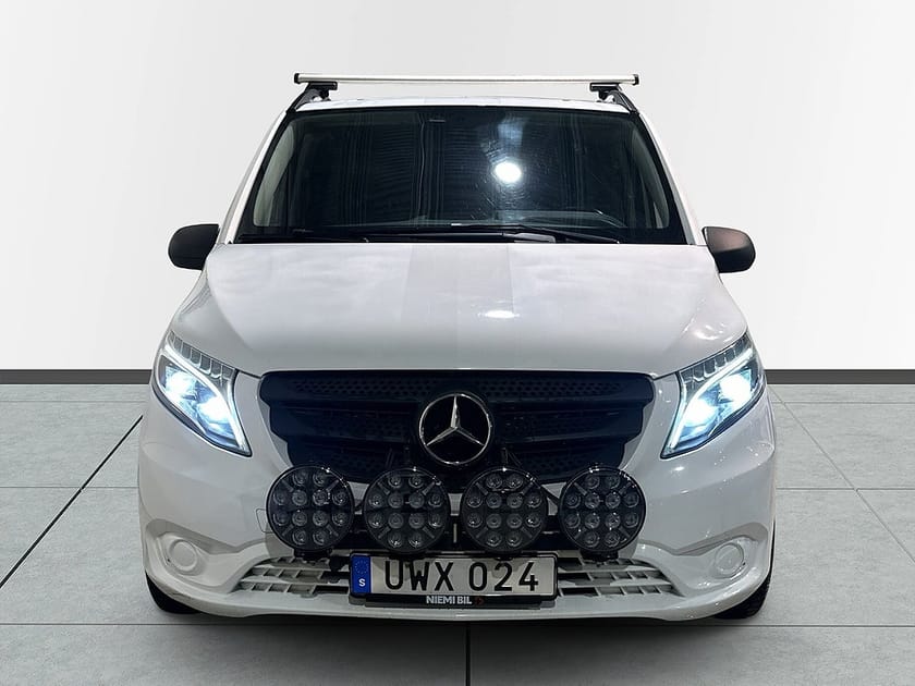 Bild 2 av Mercedes-Benz Vito Mixto 119 BlueTEC 4MATIC 3.0t