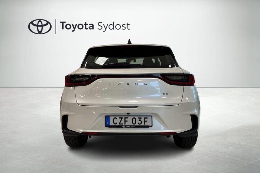Bild 4 av Lexus LBX