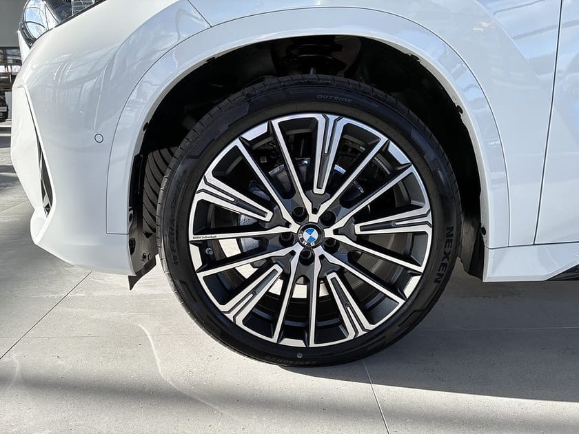 Bild 3 av BMW iX1 eDrive20