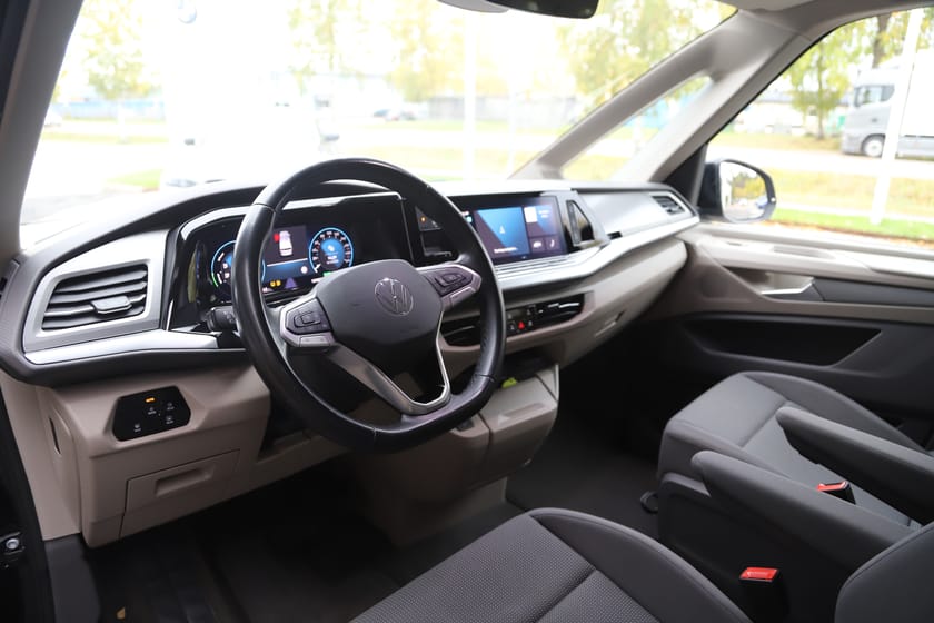 Bild 5 av Volkswagen Multivan eHybrid