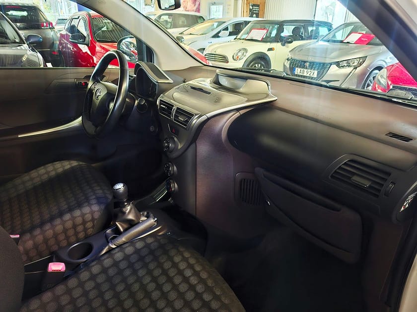 Bild 5 av Toyota iQ