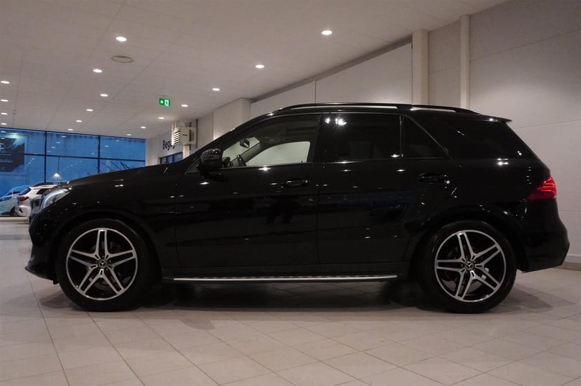 Bild 3 av Mercedes-Benz GLE 350 d 4MATIC
