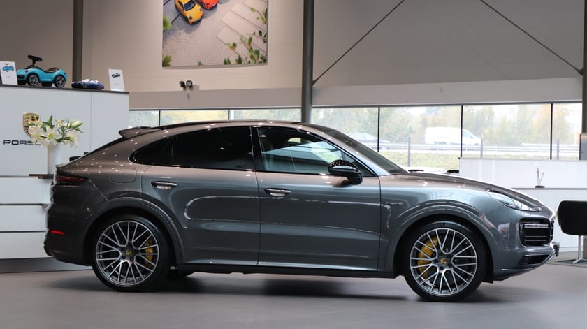 Bild 3 av Porsche Cayenne Turbo S E-Hybrid Coupé