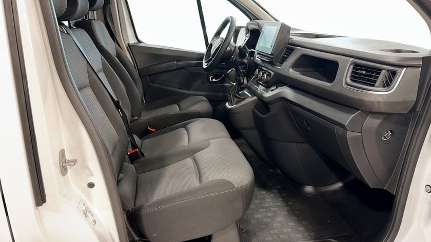 Bild 3 av Renault Trafic Passenger L2