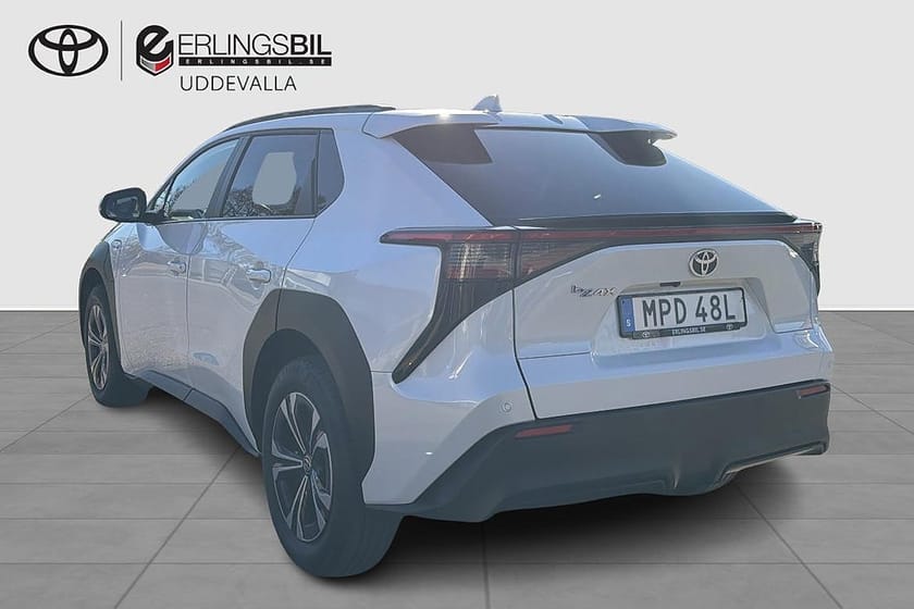 Bild 3 av Toyota bZ4X