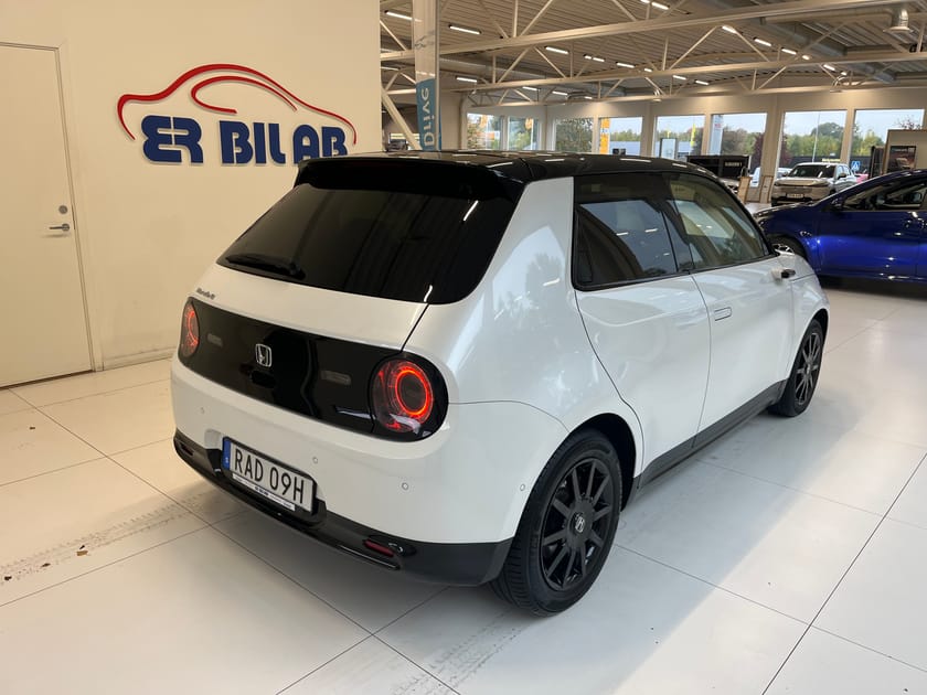 Bild 3 av Honda E
