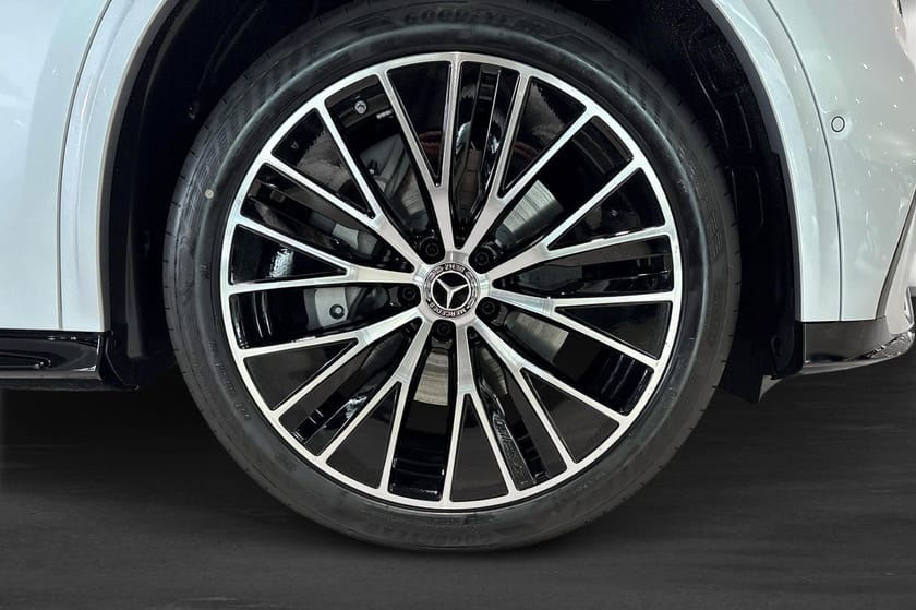 Bild 5 av Mercedes-Benz GLC EQ 400 4MATIC