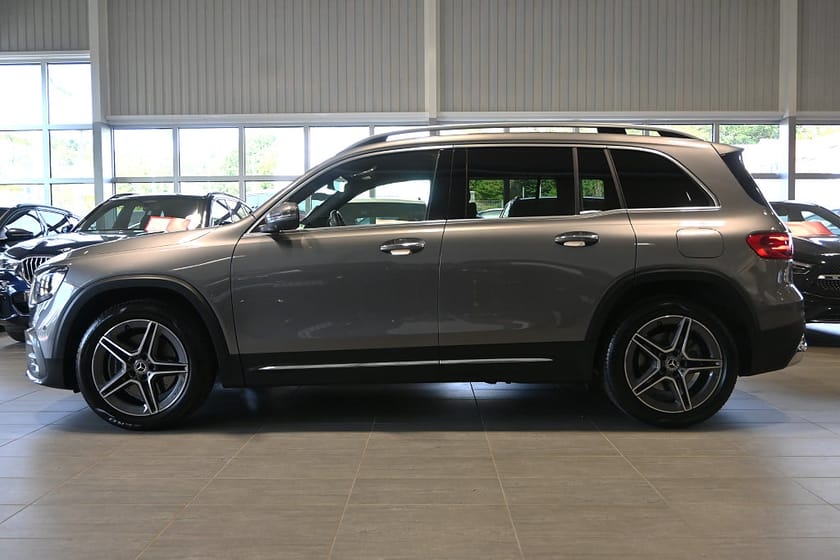 Bild 2 av Mercedes-Benz GLB 220 d 4MATIC
