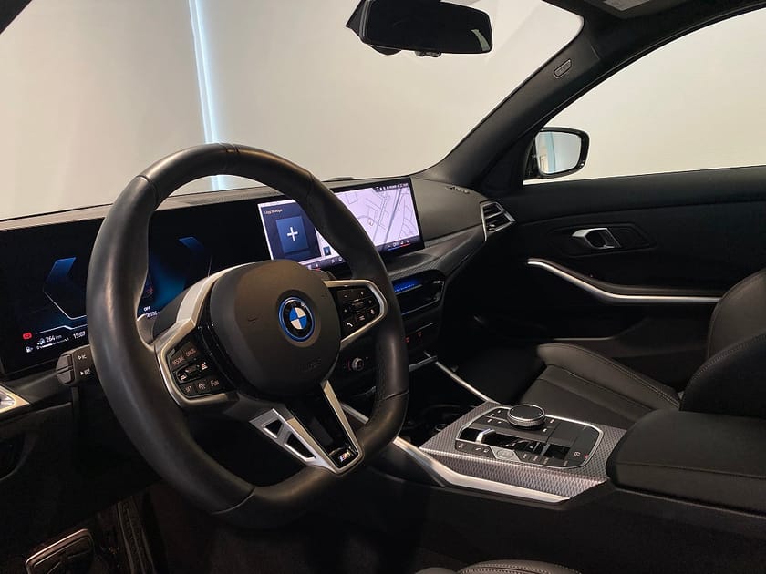 Bild 5 av BMW 330e xDrive Sedan