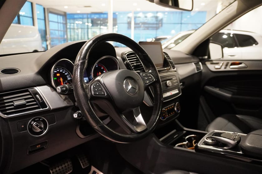 Bild 2 av Mercedes-Benz GLE 350 d 4MATIC