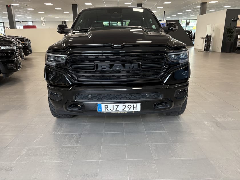 Bild 2 av RAM 1500 Crew Cab