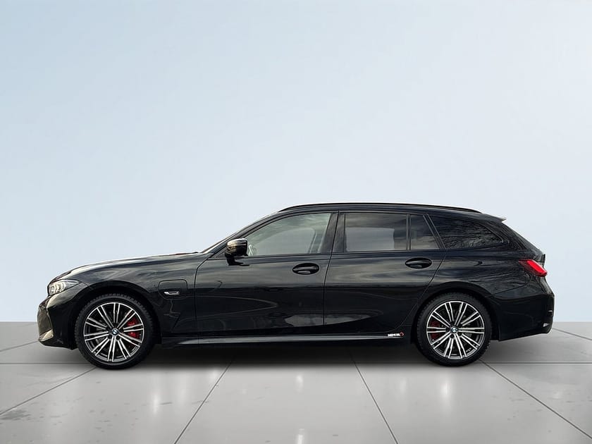 Bild 4 av BMW 330e xDrive Touring