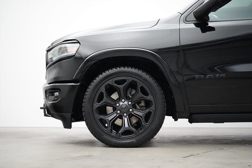 Bild 2 av RAM 1500 Crew Cab