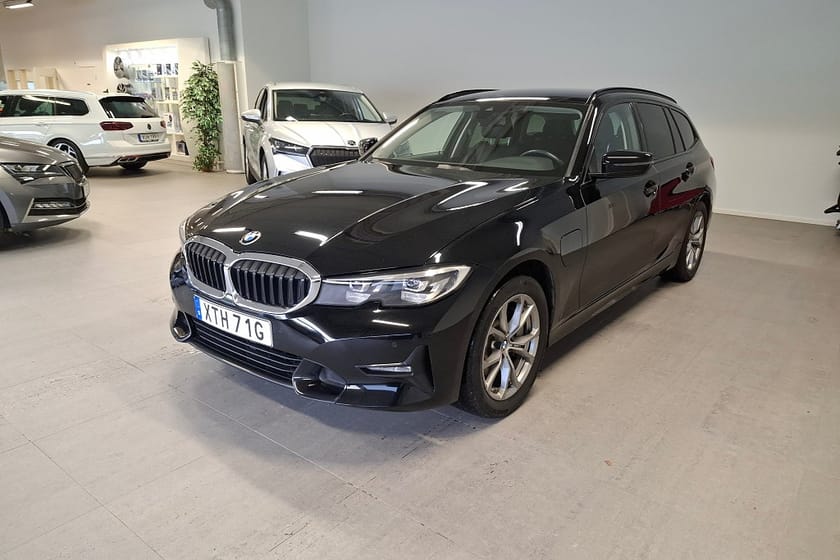 Bild 1 av BMW 330e Touring
