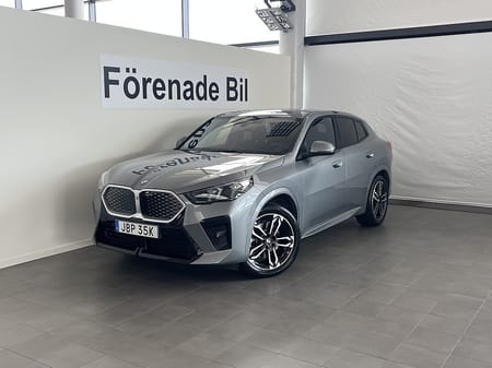 BMW iX2 xDrive30
