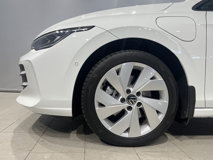 Bild 2 av Volkswagen Golf eHybrid