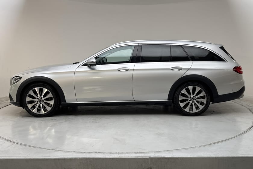 Bild 2 av Mercedes-Benz E 220 d 4MATIC All-Terrain