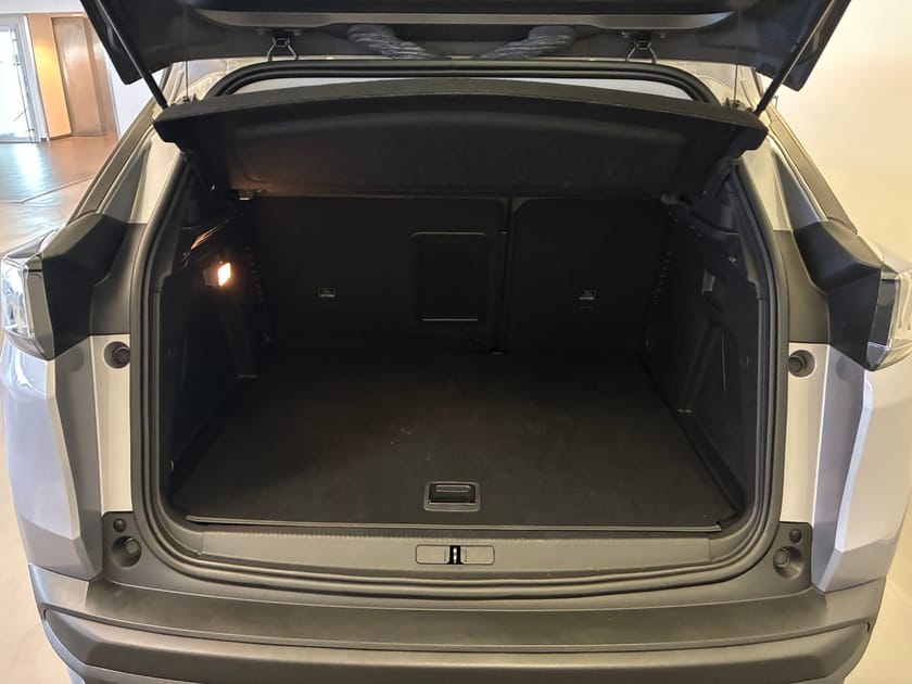 Bild 4 av Peugeot 3008 HYBRID 225