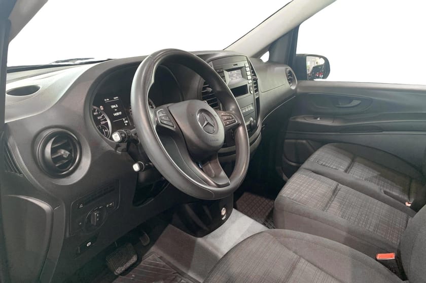 Bild 4 av Mercedes-Benz Vito Tourer 116 CDI 3.1t