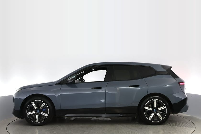 Bild 2 av BMW iX xDrive40