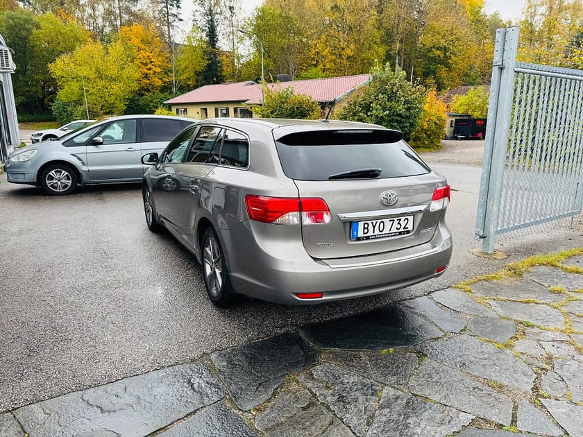Bild 4 av Toyota Avensis Kombi
