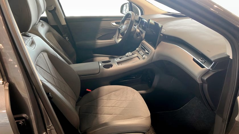 Bild 3 av MG S6 EV Dual Motor