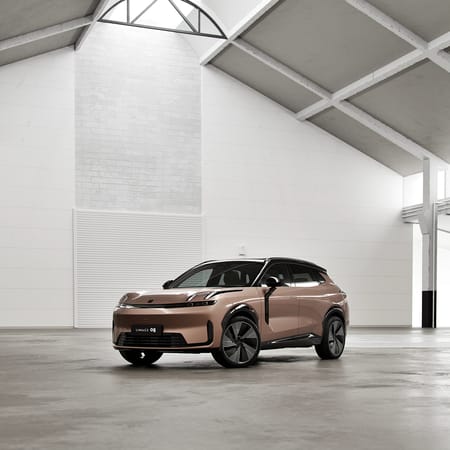 Lynk & Co 08 PHEV