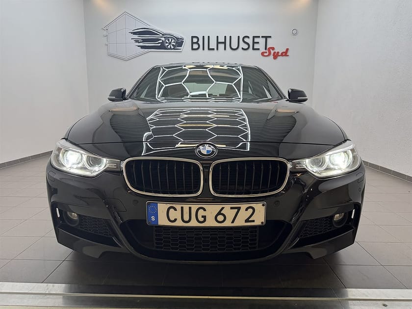 Bild 4 av BMW 328i xDrive Sedan