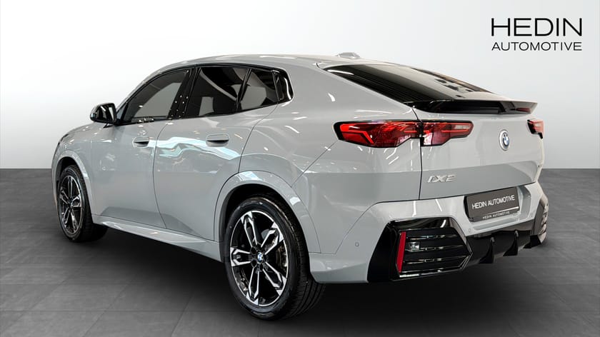 Bild 2 av BMW iX2 xDrive30