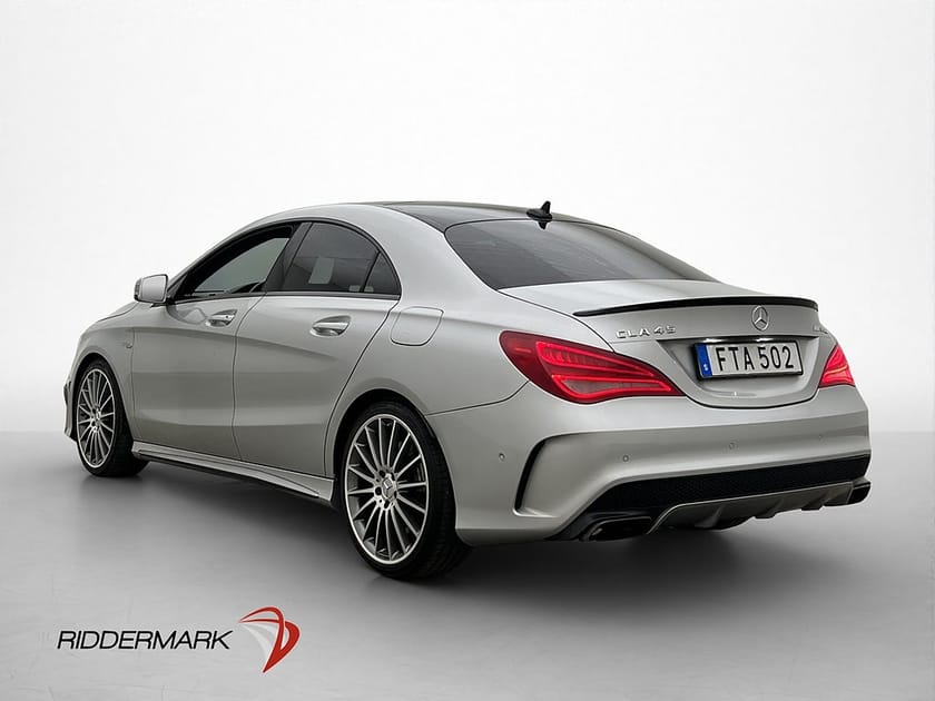 Bild 5 av Mercedes-Benz CLA 45 AMG 4MATIC