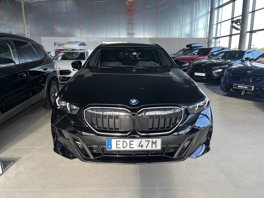 Bild 2 av BMW 550e xDrive Touring