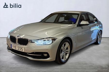 BMW 330e Sedan