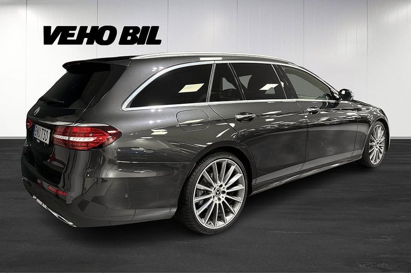 Bild 3 av Mercedes-Benz E 220 T d 4MATIC