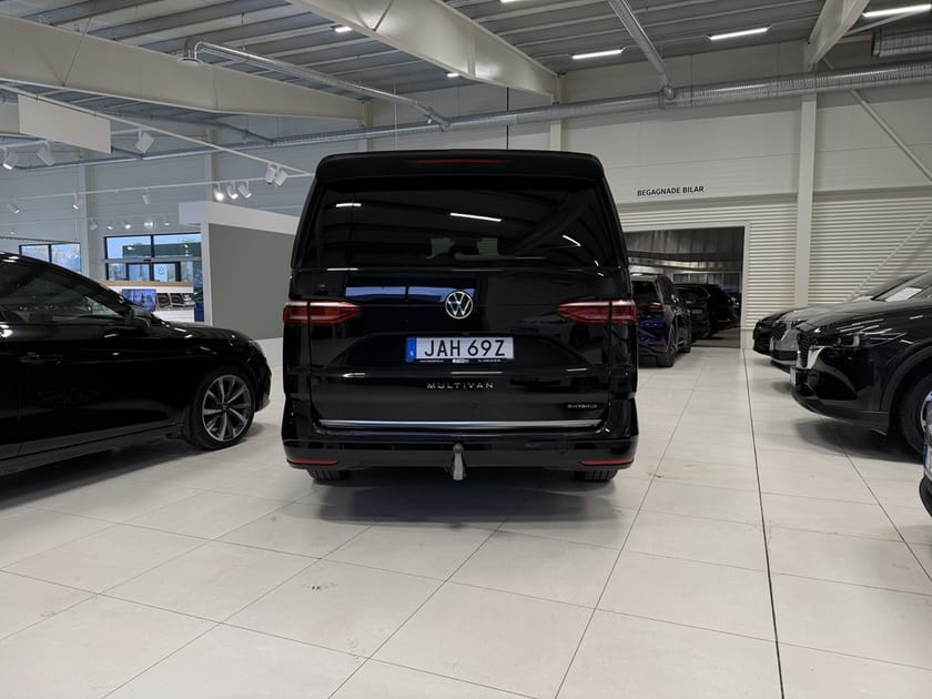 Bild 3 av Volkswagen Multivan eHybrid