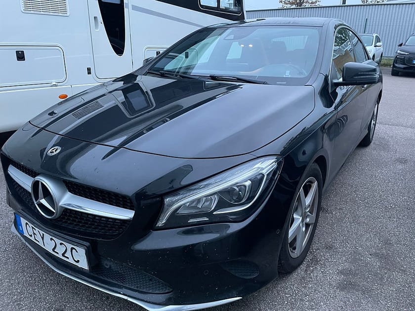 Bild 1 av Mercedes-Benz CLA 200 d