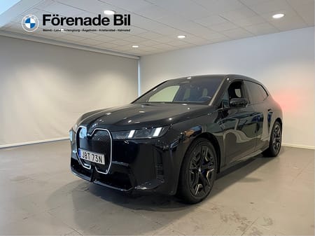 BMW iX xDrive60