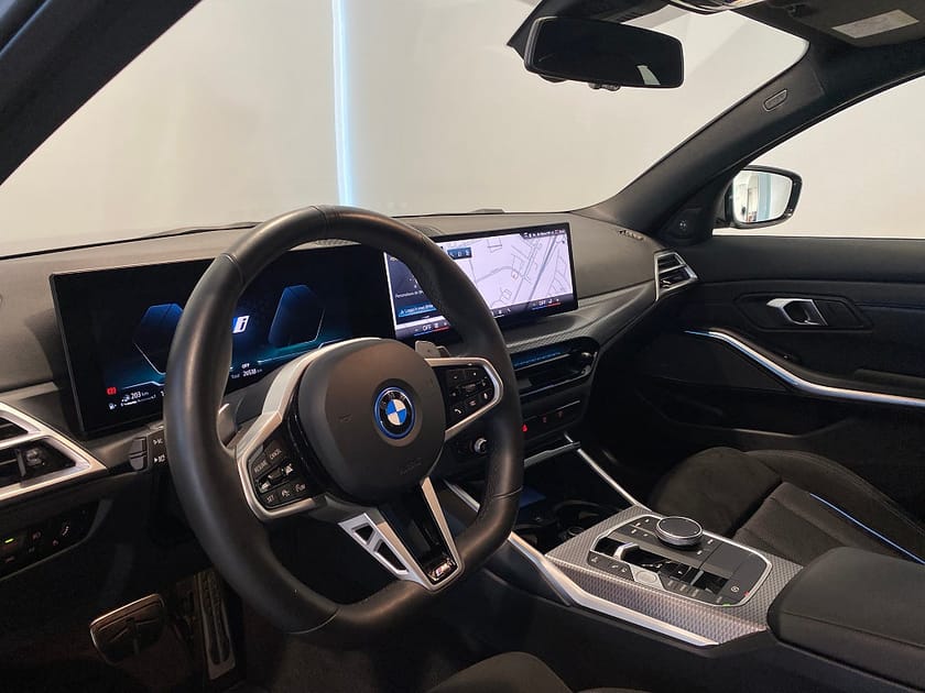 Bild 5 av BMW 330e xDrive Sedan