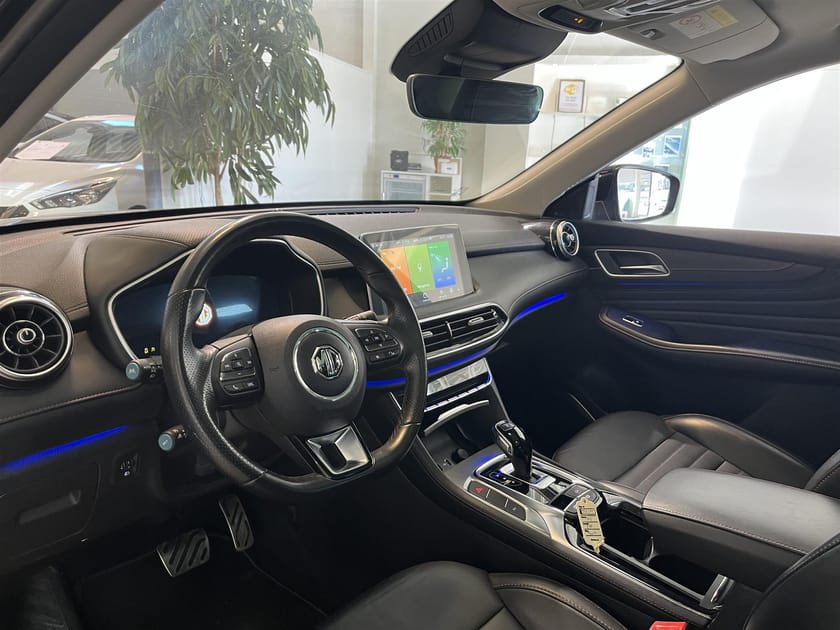Bild 2 av MG EHS PHEV