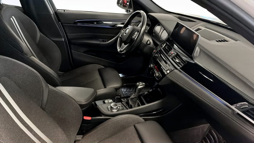 Bild 3 av BMW X1 xDrive25e