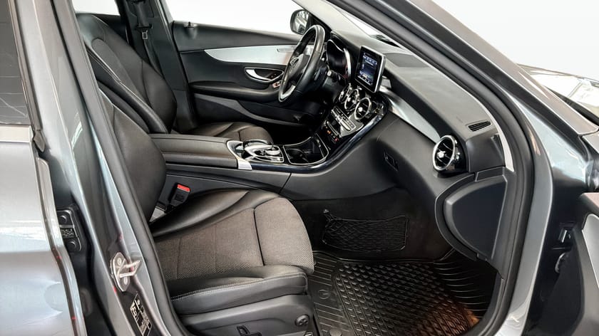 Bild 3 av Mercedes-Benz C 300 T
