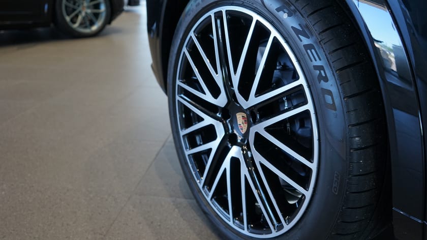 Bild 4 av Porsche Cayenne E-Hybrid Coupé
