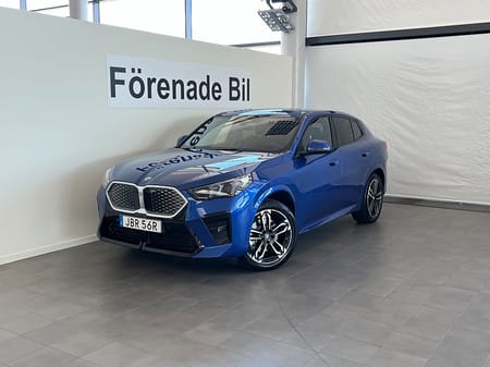 BMW iX2 xDrive30