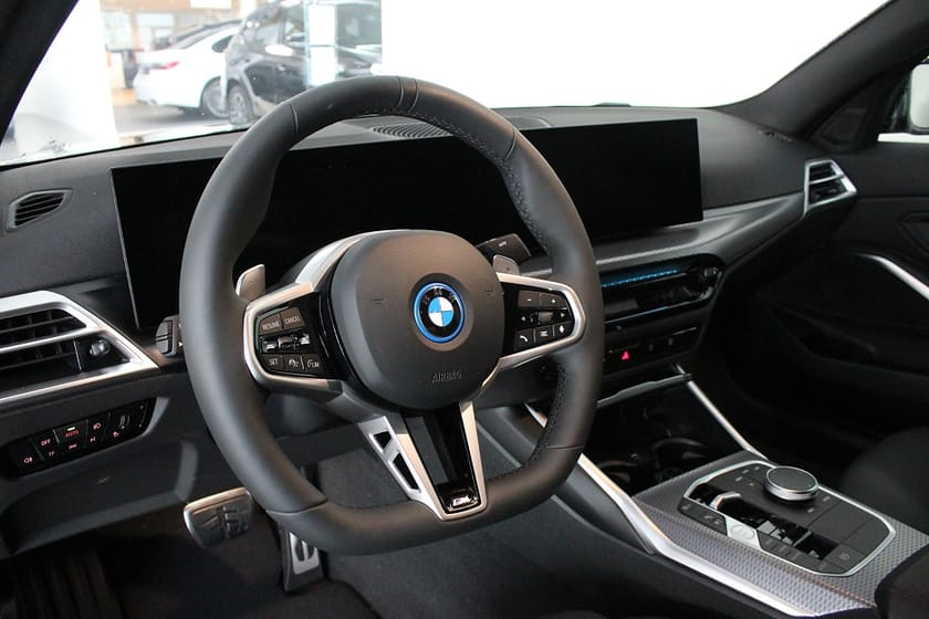 Bild 5 av BMW 330e xDrive Sedan
