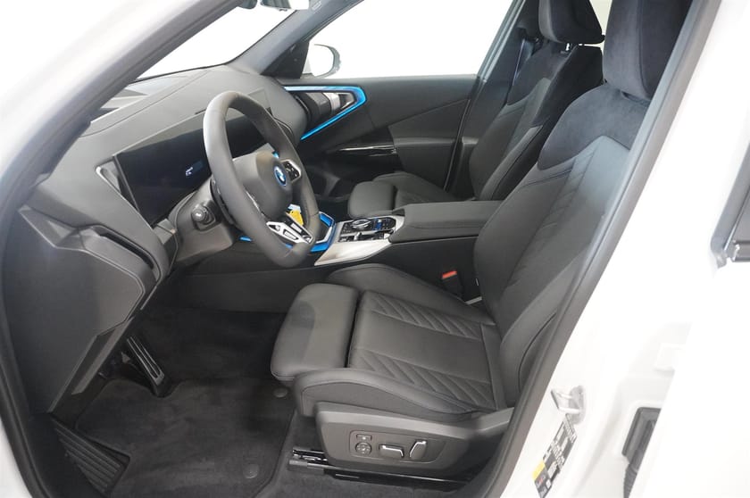 Bild 2 av BMW X3 30e xDrive