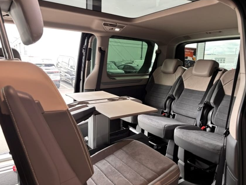 Bild 4 av Volkswagen Multivan eHybrid 4M