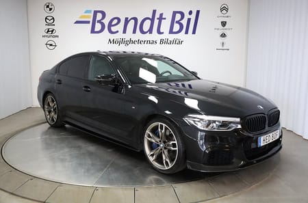 BMW M550i xDrive Sedan