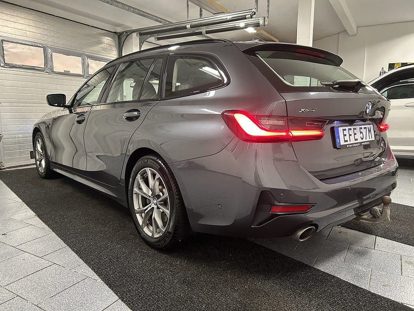 Bild 3 av BMW 330e xDrive Touring