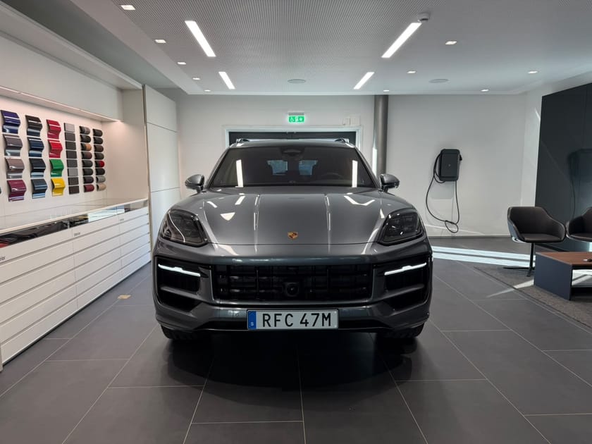 Bild 3 av Porsche Cayenne E-Hybrid