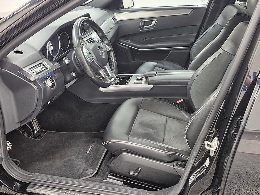 Bild 2 av Mercedes-Benz E 220 T BlueTEC